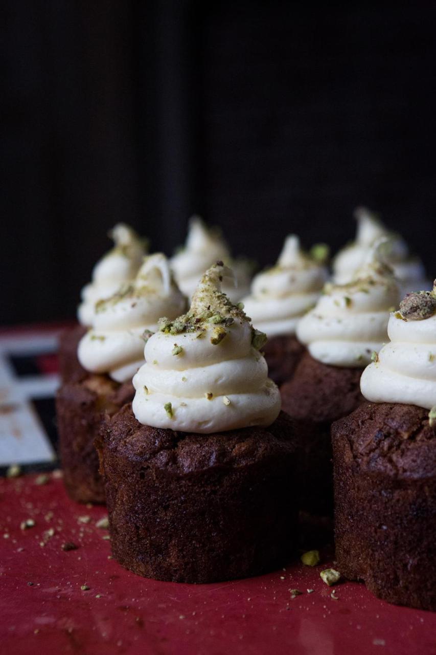 Whitehouse Rye Bed & Breakfast Екстериор снимка Pistachio cupcakes