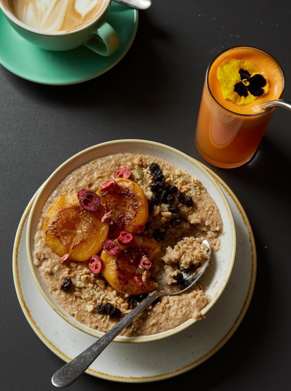 Whitehouse Rye Bed & Breakfast Екстериор снимка Oatmeal with fruit